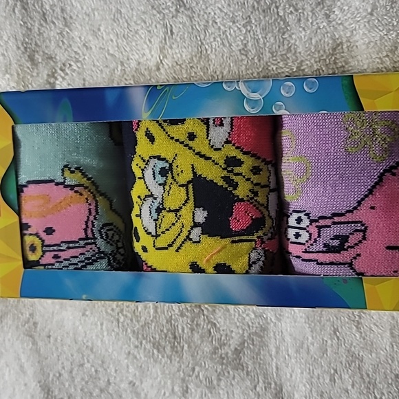 SpongeBob 3 Pair Crew Socks - Picture 3 of 3